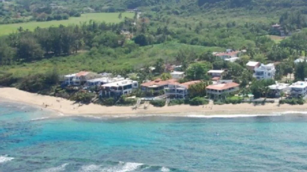 Western Puerto Rico Beach Villas, Isabela